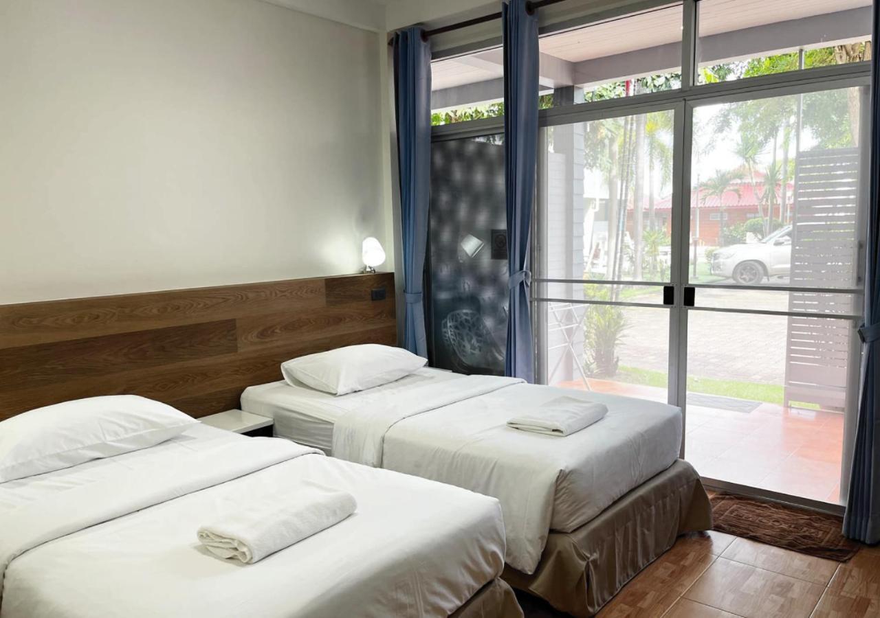 Ban Krut Resort Екстер'єр фото